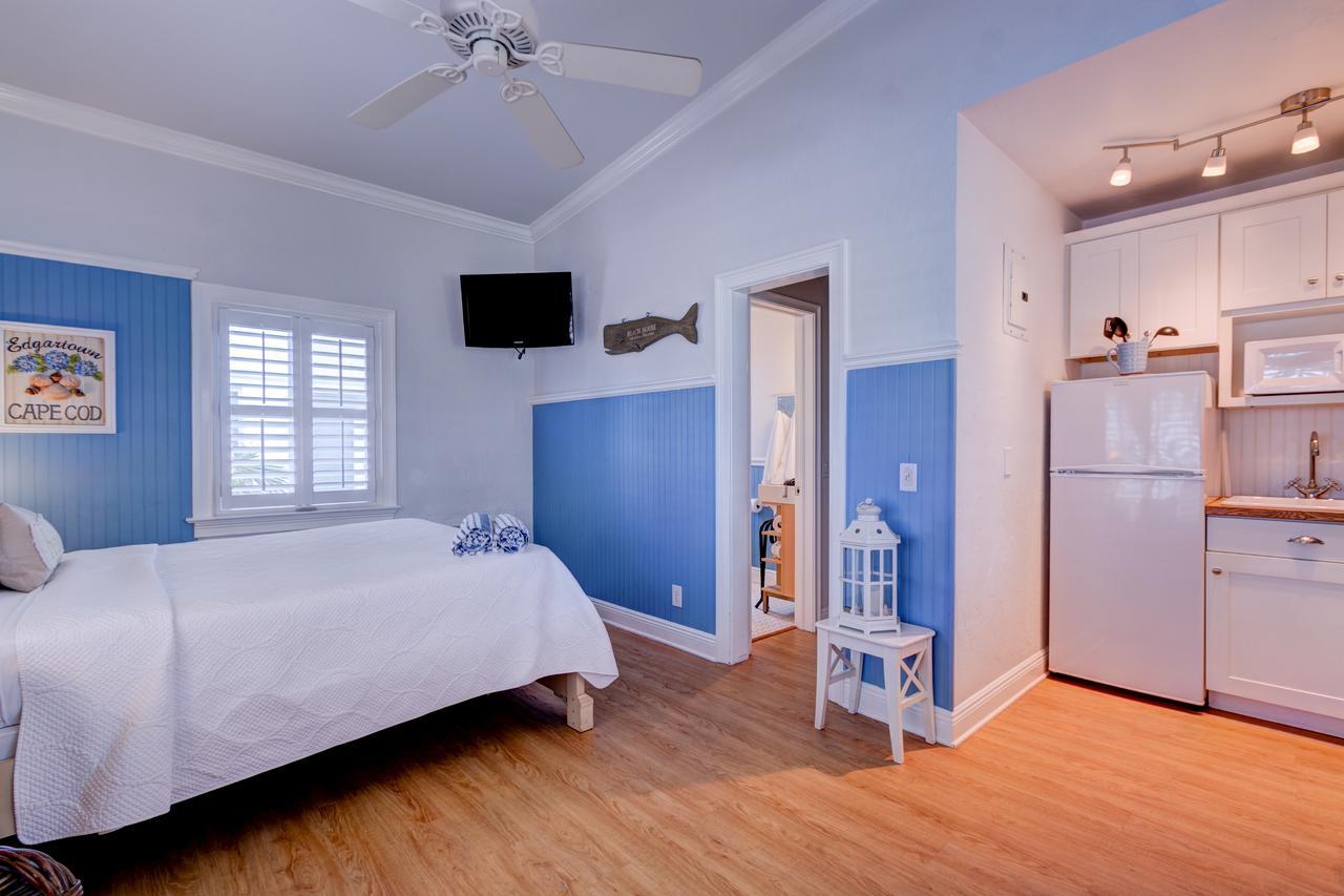 Beachside Village Resort Fort Lauderdale Exterior photo